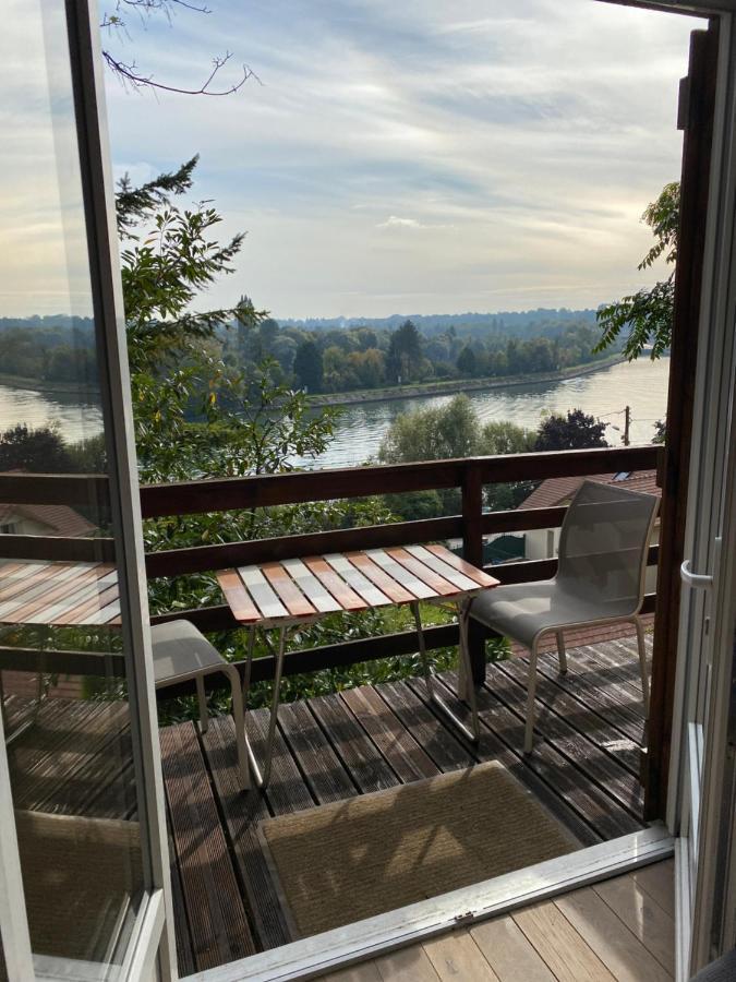 Villa Chalet En Bord De Seine à Le Coudray-Montceaux Extérieur photo
